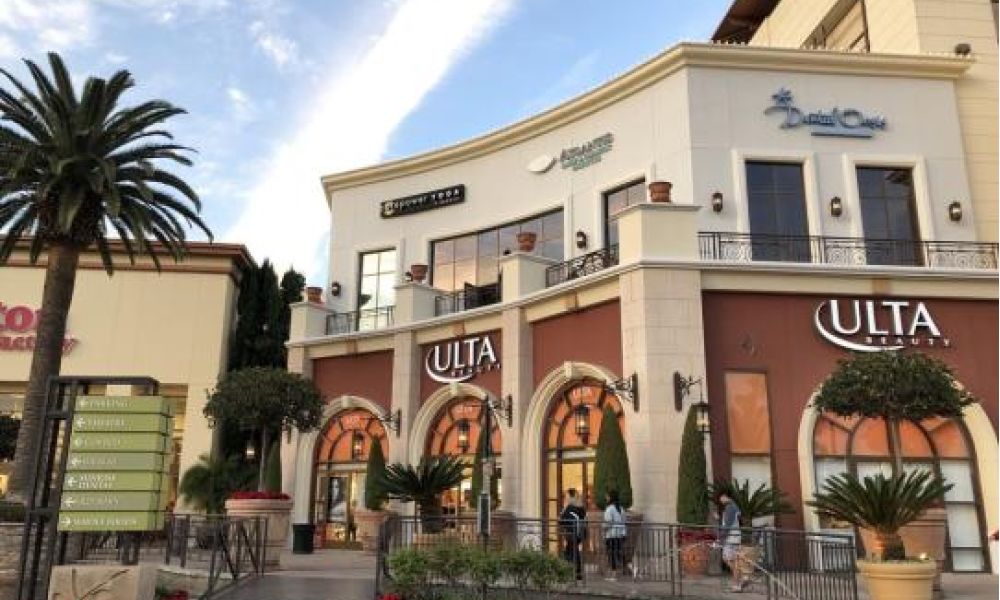 Bella Terra Shopping Center